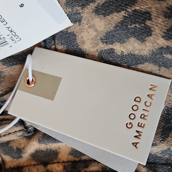 NWT GOOD AMERICAN LEOPARD JEANS - Picture 3 of 6